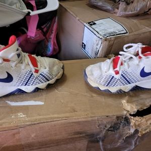 Boys 11c nikes
